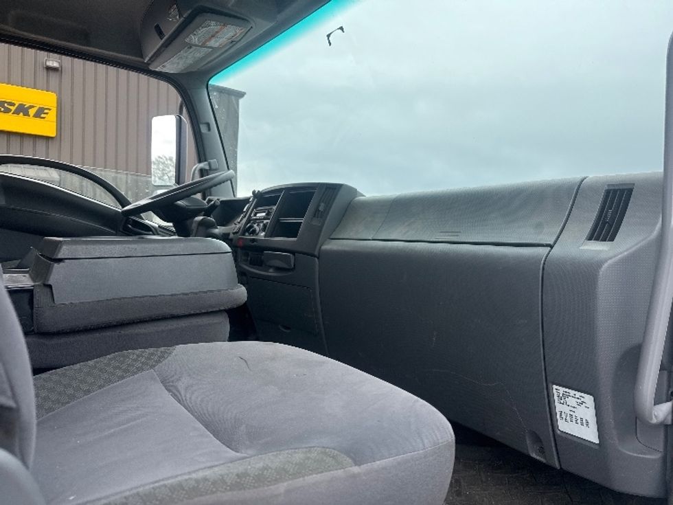 Medium Duty Box Truck-Light and Medium Duty Trucks-Isuzu-2019-FTR-Sioux Falls-SD-95,846\n\t\tmiles-$ 52,750 - Image 20