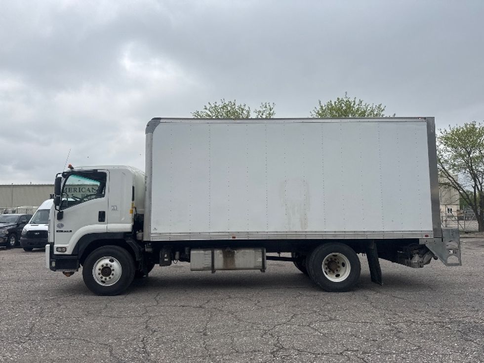 Medium Duty Box Truck-Light and Medium Duty Trucks-Isuzu-2019-FTR-Sioux Falls-SD-95,846\n\t\tmiles-$ 52,750 - Image 4