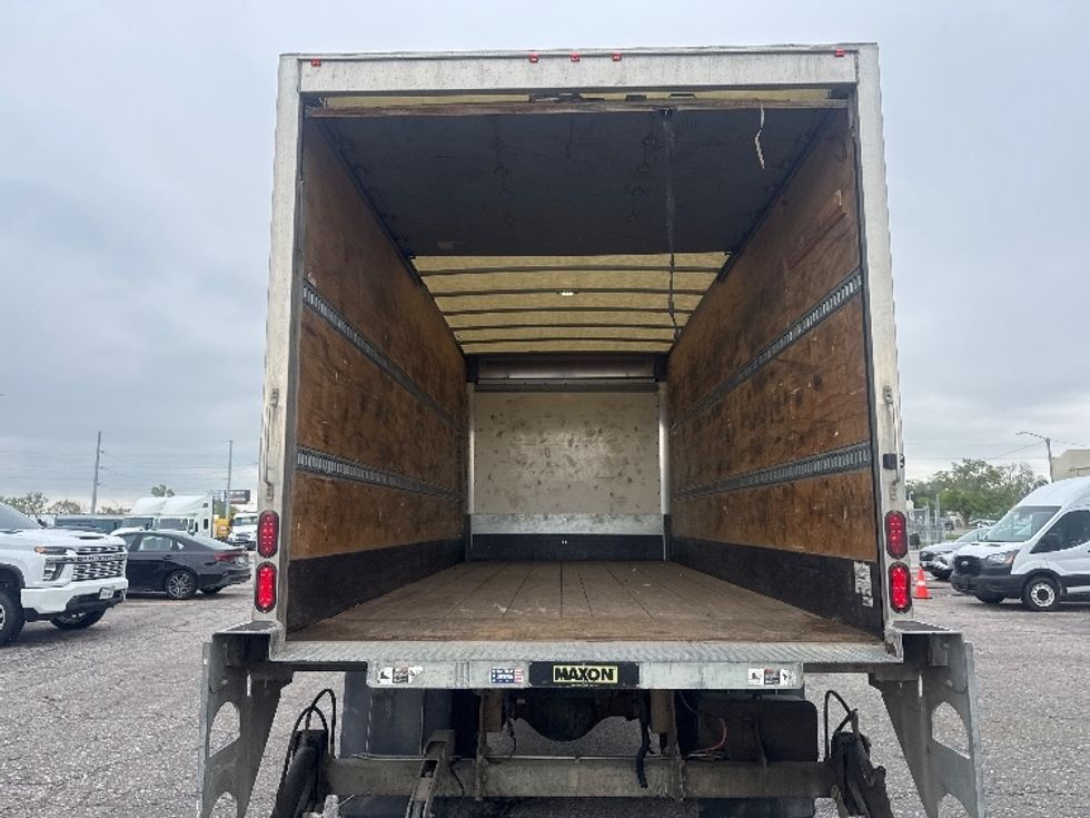 Medium Duty Box Truck-Light and Medium Duty Trucks-Isuzu-2019-FTR-Sioux Falls-SD-95,846\n\t\tmiles-$ 52,750 - Image 8