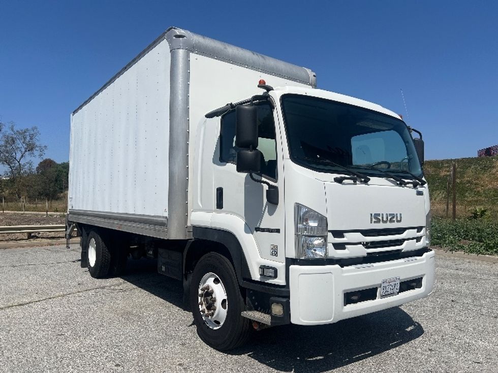 Medium Duty Box Truck-Light and Medium Duty Trucks-Isuzu-2019-FTR-Torrance-CA-172,133\n\t\tmiles-$ 43,000 - Image 1