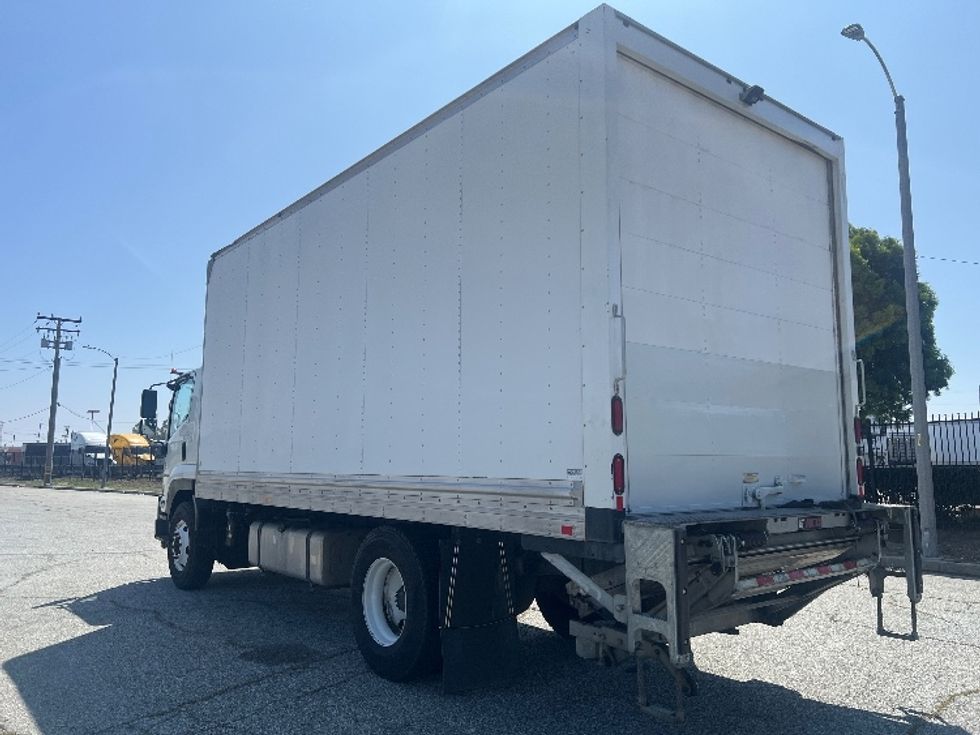 Medium Duty Box Truck-Light and Medium Duty Trucks-Isuzu-2019-FTR-Torrance-CA-172,133\n\t\tmiles-$ 43,000 - Image 6