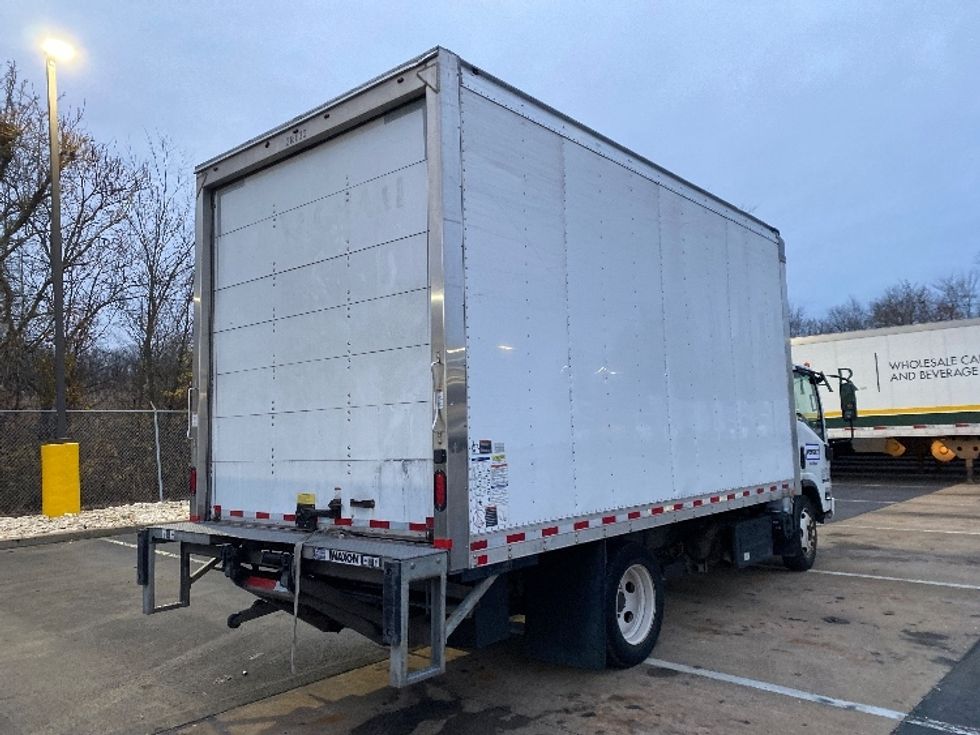 Medium Duty Box Truck-Light and Medium Duty Trucks-Isuzu-2019-NQR-Bethlehem-PA-84,503\n\t\tmiles-$ 43,750 - Image 13