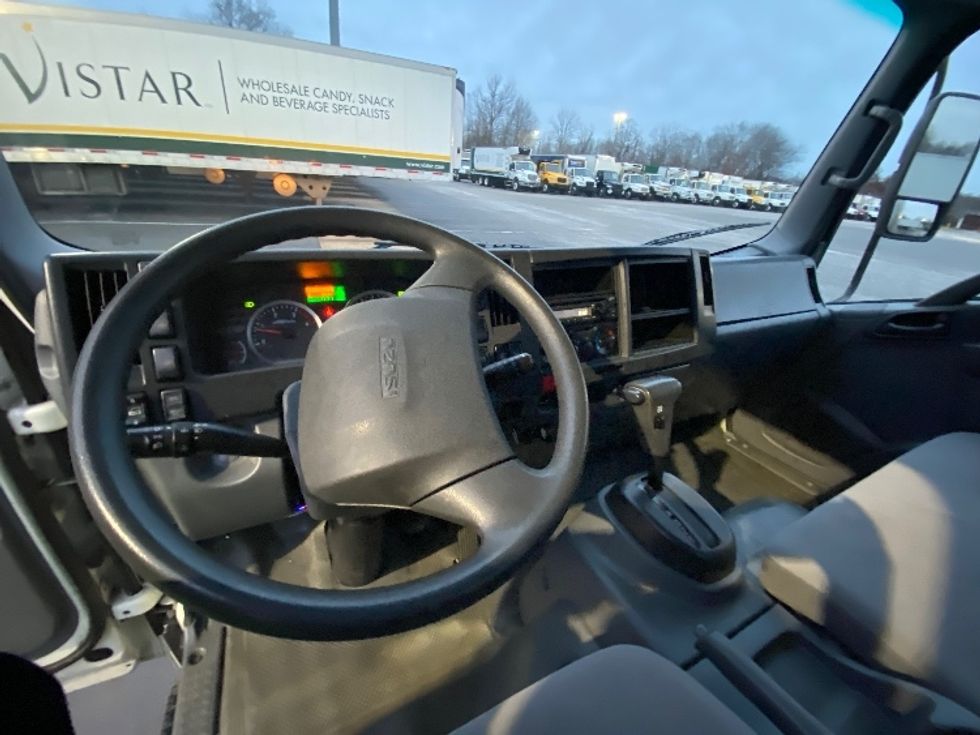 Medium Duty Box Truck-Light and Medium Duty Trucks-Isuzu-2019-NQR-Bethlehem-PA-84,503\n\t\tmiles-$ 43,750 - Image 18