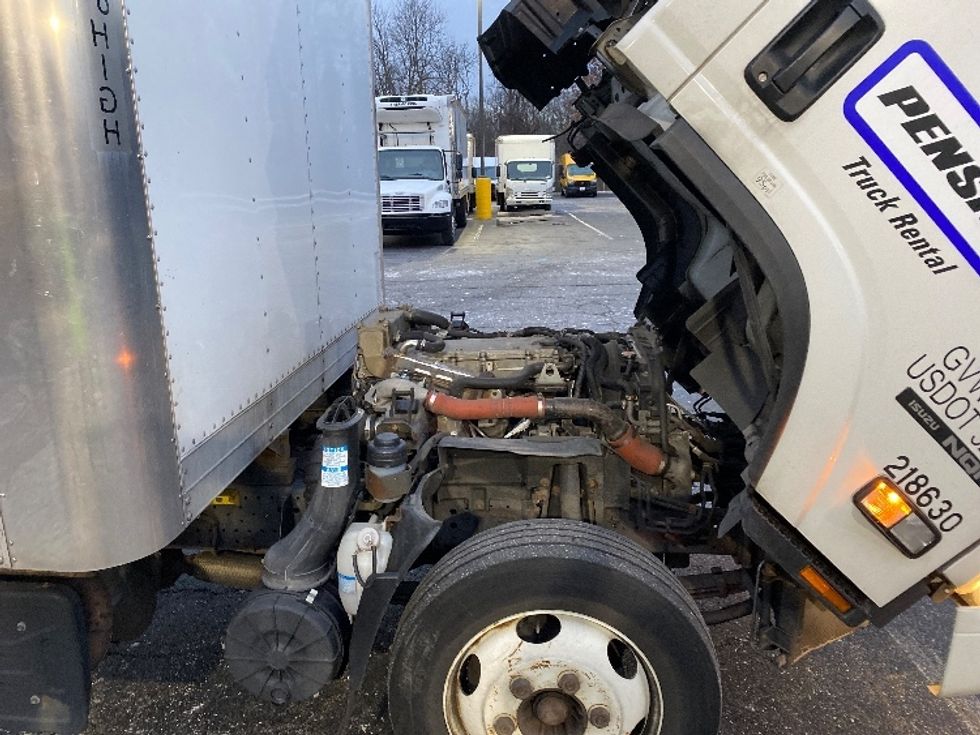 Medium Duty Box Truck-Light and Medium Duty Trucks-Isuzu-2019-NQR-Bethlehem-PA-84,503\n\t\tmiles-$ 43,750 - Image 23