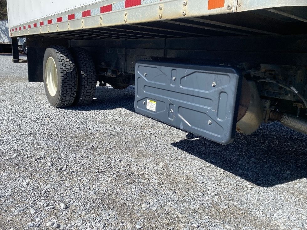 Medium Duty Box Truck-Light and Medium Duty Trucks-Isuzu-2019-NQR-Blountville-TN-131,898\n\t\tmiles-$ 42,500 - Image 13