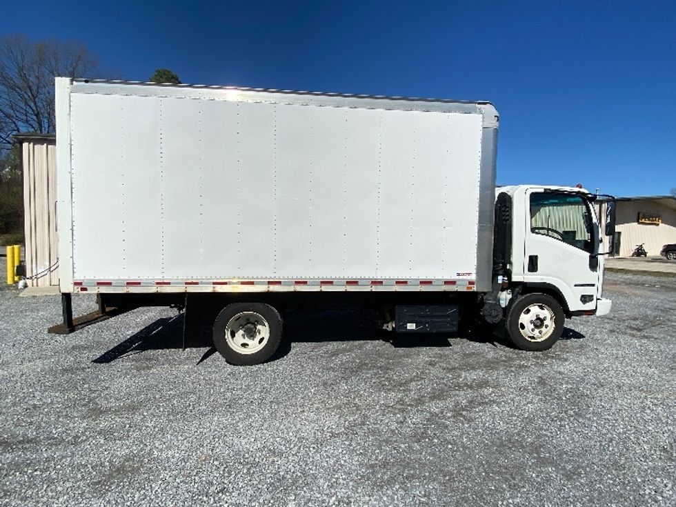 Medium Duty Box Truck-Light and Medium Duty Trucks-Isuzu-2019-NQR-Blountville-TN-131,898\n\t\tmiles-$ 42,500 - Image 14