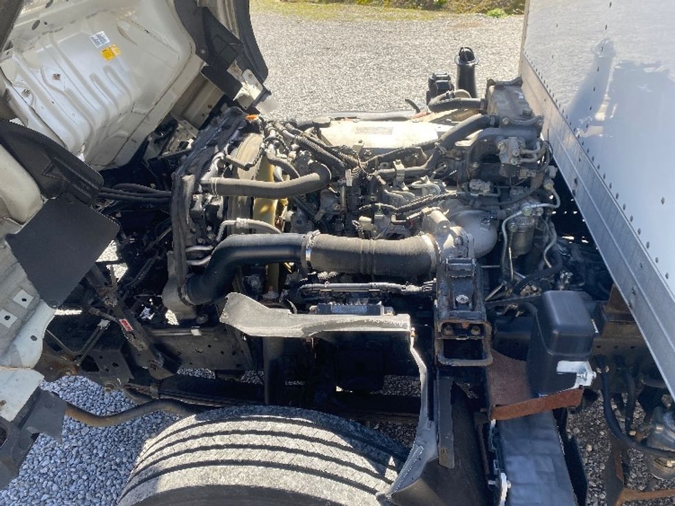 Medium Duty Box Truck-Light and Medium Duty Trucks-Isuzu-2019-NQR-Blountville-TN-131,898\n\t\tmiles-$ 42,500 - Image 23