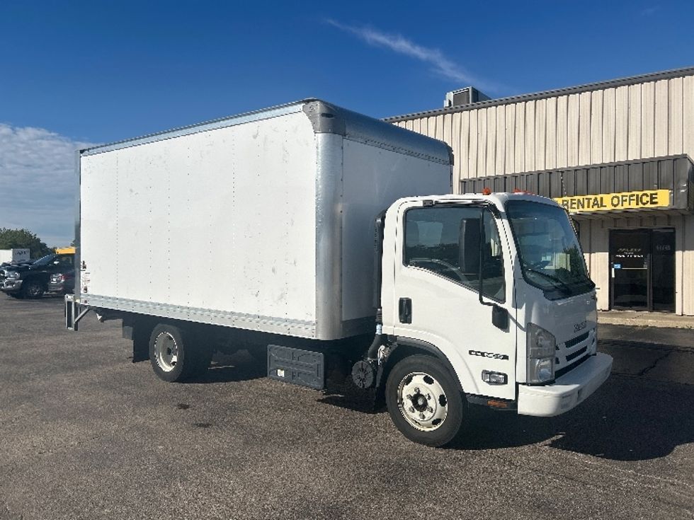 Medium Duty Box Truck-Light and Medium Duty Trucks-Isuzu-2019-NQR-Chicago (Melrose Park)-IL-66,788\n\t\tmiles-$ 46,500 - Image 1