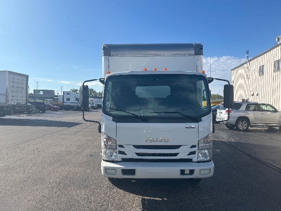 Medium Duty Box Truck-Light and Medium Duty Trucks-Isuzu-2019-NQR-Chicago (Melrose Park)-IL-66,788\n\t\tmiles-$ 46,500 - Image 2