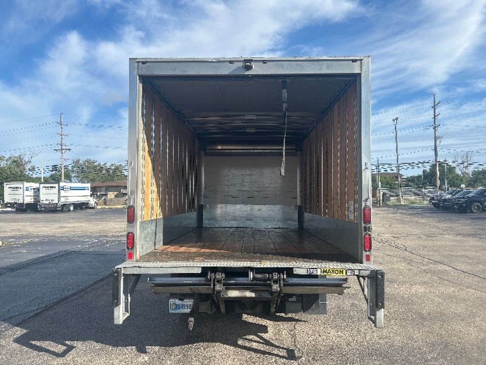 Medium Duty Box Truck-Light and Medium Duty Trucks-Isuzu-2019-NQR-Chicago (Melrose Park)-IL-66,788\n\t\tmiles-$ 46,500 - Image 8
