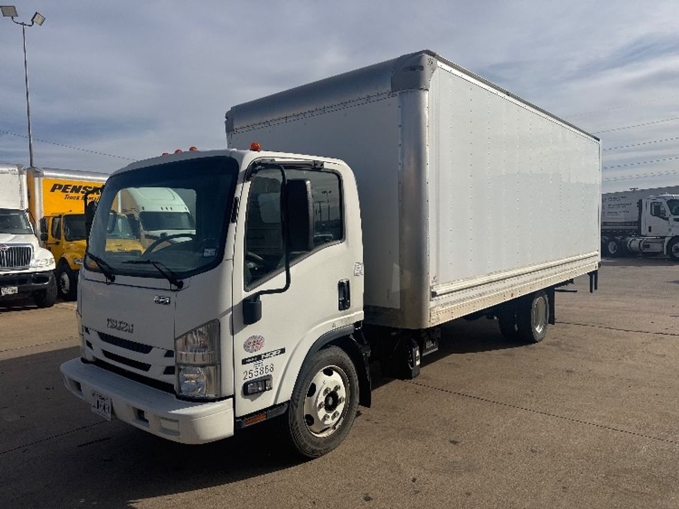 Medium Duty Box Truck-Light and Medium Duty Trucks-Isuzu-2019-NQR-Dallas-TX-39,553\n\t\tmiles-$ 48,500 - Image 1