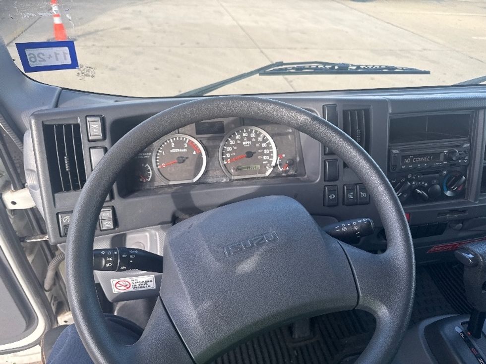 Medium Duty Box Truck-Light and Medium Duty Trucks-Isuzu-2019-NQR-Dallas-TX-39,553\n\t\tmiles-$ 48,500 - Image 17