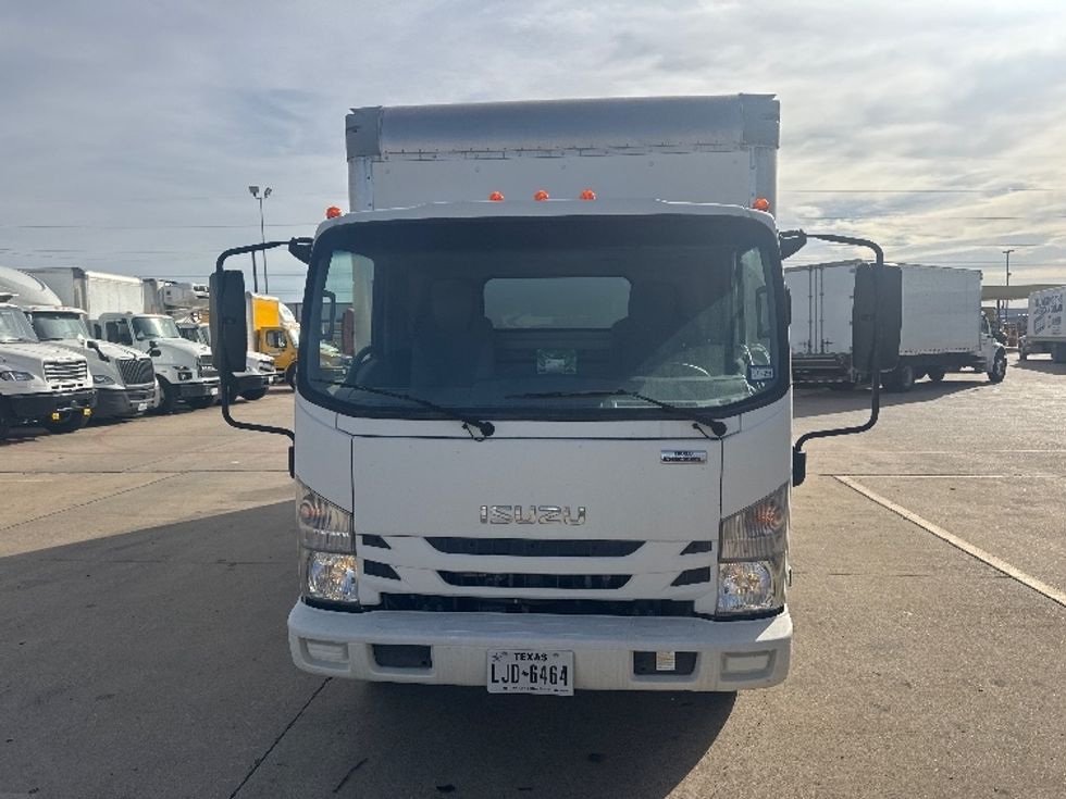 Medium Duty Box Truck-Light and Medium Duty Trucks-Isuzu-2019-NQR-Dallas-TX-39,553\n\t\tmiles-$ 48,500 - Image 2