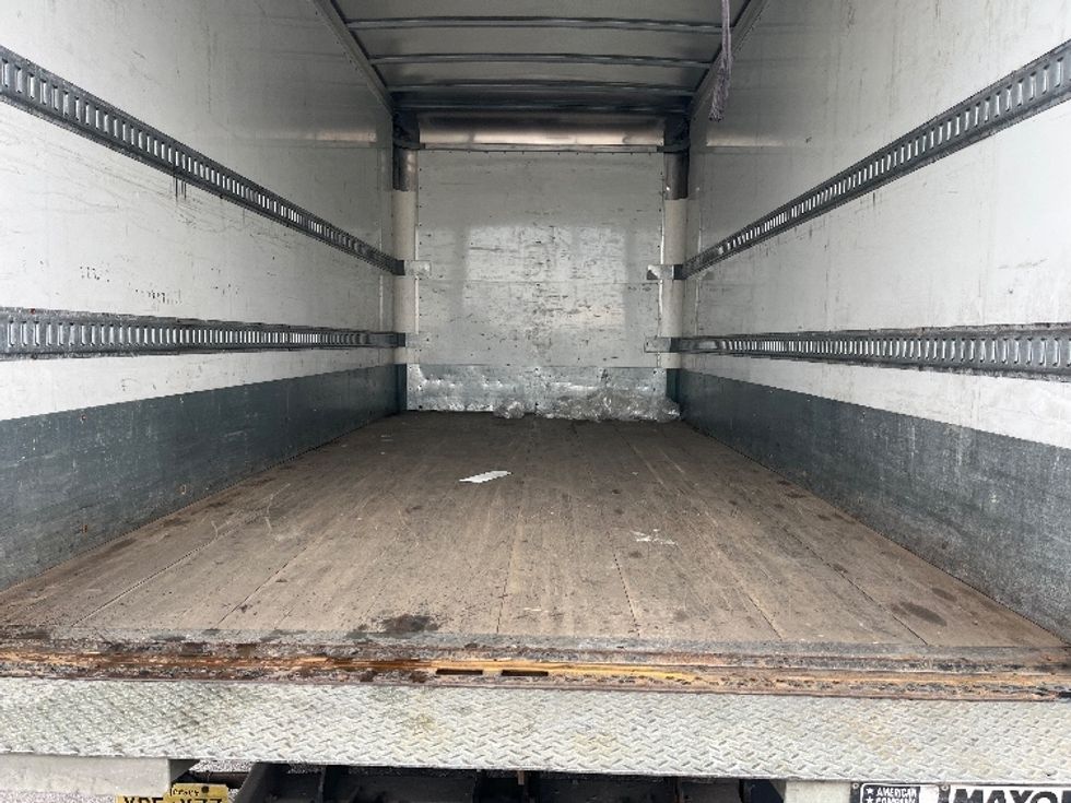 Medium Duty Box Truck-Light and Medium Duty Trucks-Isuzu-2019-NQR-Dayton-NJ-171,055\n\t\tmiles-$ 32,500 - Image 10