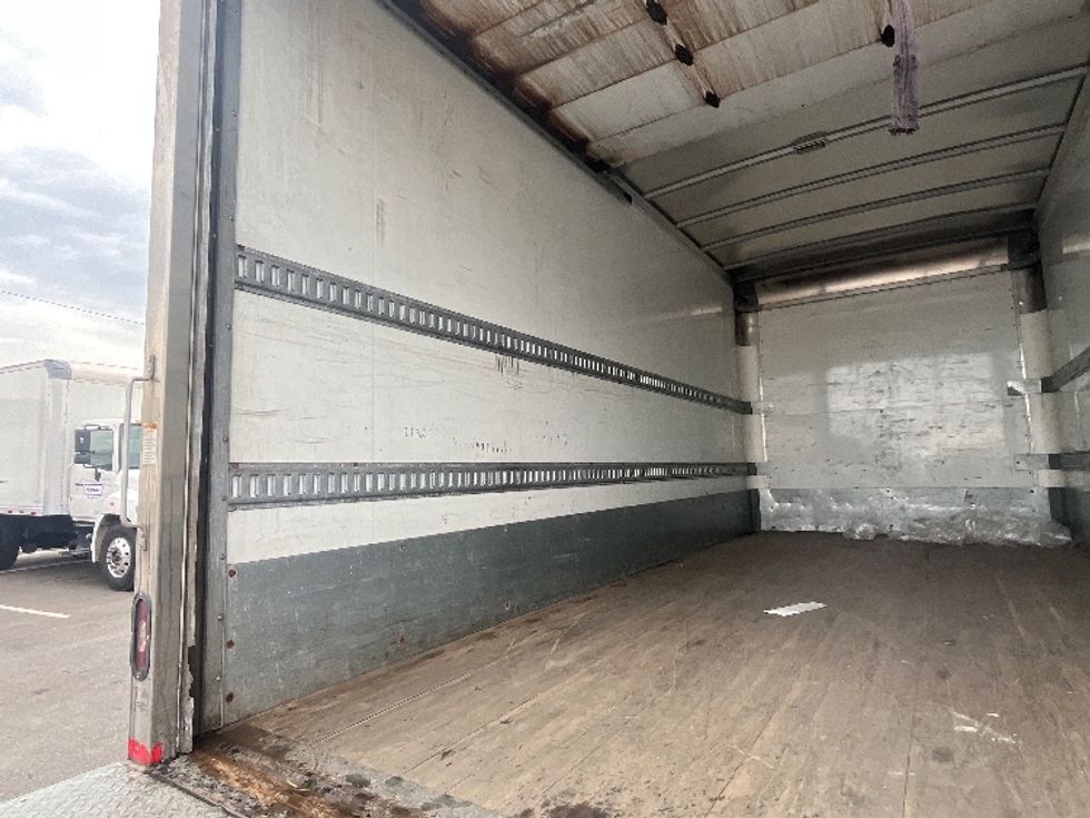 Medium Duty Box Truck-Light and Medium Duty Trucks-Isuzu-2019-NQR-Dayton-NJ-171,055\n\t\tmiles-$ 32,500 - Image 11