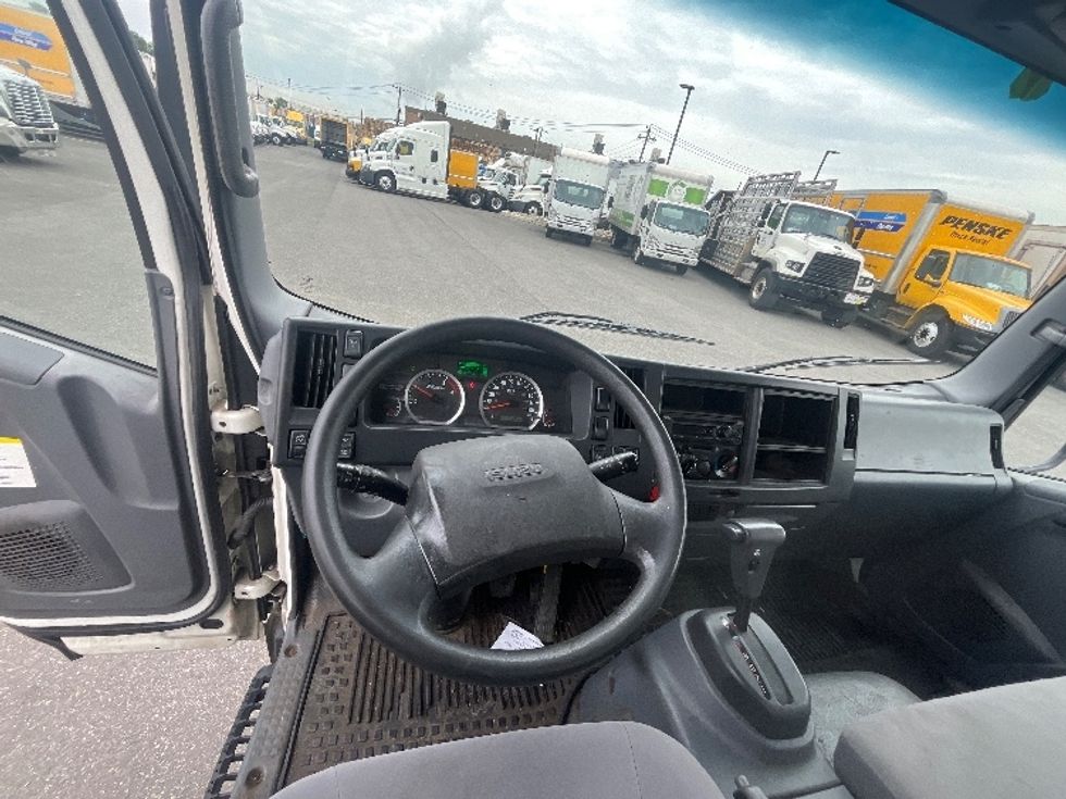 Medium Duty Box Truck-Light and Medium Duty Trucks-Isuzu-2019-NQR-Dayton-NJ-171,055\n\t\tmiles-$ 32,500 - Image 18