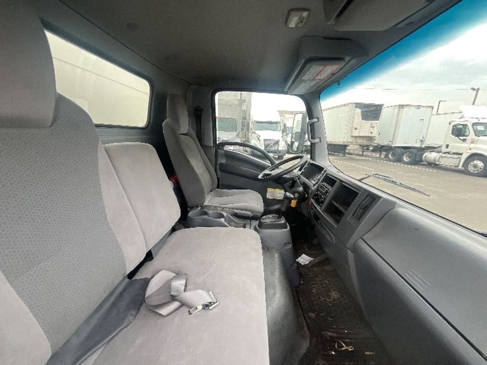 Medium Duty Box Truck-Light and Medium Duty Trucks-Isuzu-2019-NQR-Dayton-NJ-171,055\n\t\tmiles-$ 32,500 - Image 22