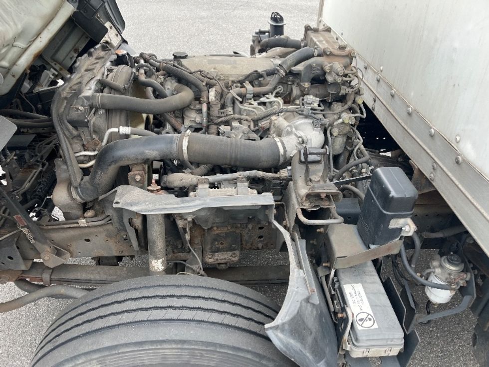 Medium Duty Box Truck-Light and Medium Duty Trucks-Isuzu-2019-NQR-Dayton-NJ-171,055\n\t\tmiles-$ 32,500 - Image 24