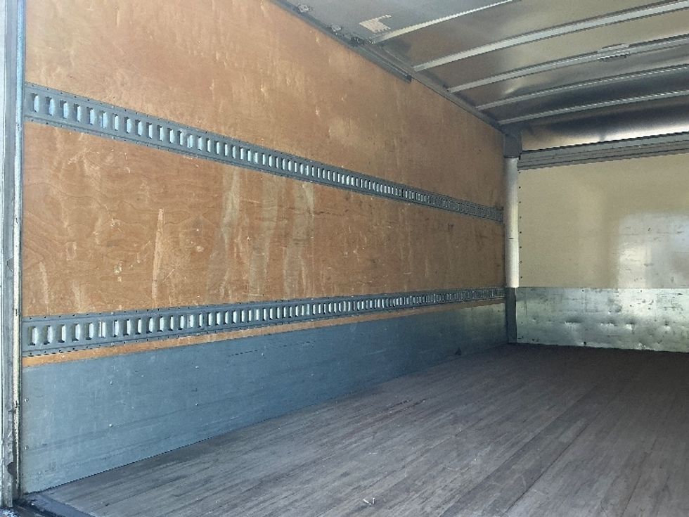 Medium Duty Box Truck-Light and Medium Duty Trucks-Isuzu-2019-NQR-Jacksonville-FL-89,145\n\t\tmiles-$ 45,250 - Image 11