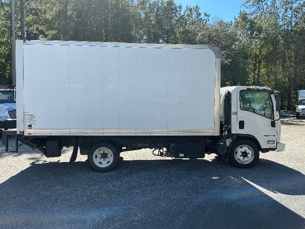 Medium Duty Box Truck-Light and Medium Duty Trucks-Isuzu-2019-NQR-Jacksonville-FL-89,145\n\t\tmiles-$ 45,250 - Image 15