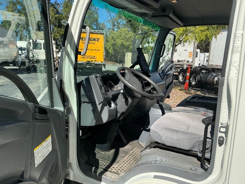 Medium Duty Box Truck-Light and Medium Duty Trucks-Isuzu-2019-NQR-Jacksonville-FL-89,145\n\t\tmiles-$ 45,250 - Image 16