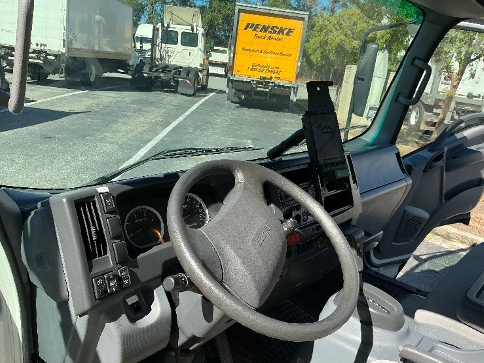 Medium Duty Box Truck-Light and Medium Duty Trucks-Isuzu-2019-NQR-Jacksonville-FL-89,145\n\t\tmiles-$ 45,250 - Image 17