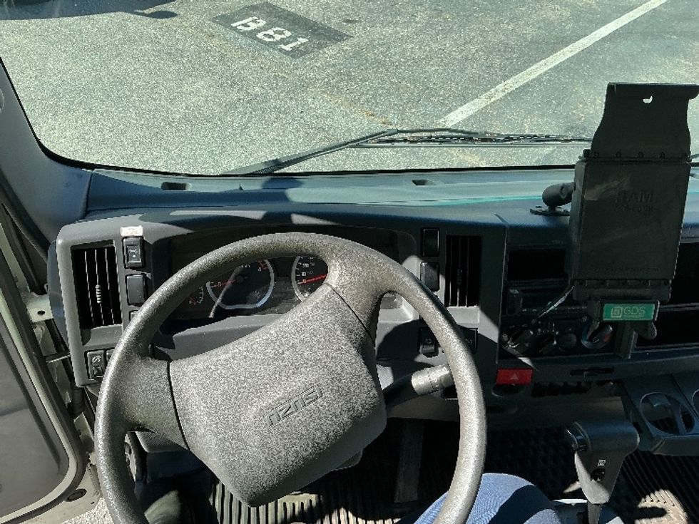 Medium Duty Box Truck-Light and Medium Duty Trucks-Isuzu-2019-NQR-Jacksonville-FL-89,145\n\t\tmiles-$ 45,250 - Image 18