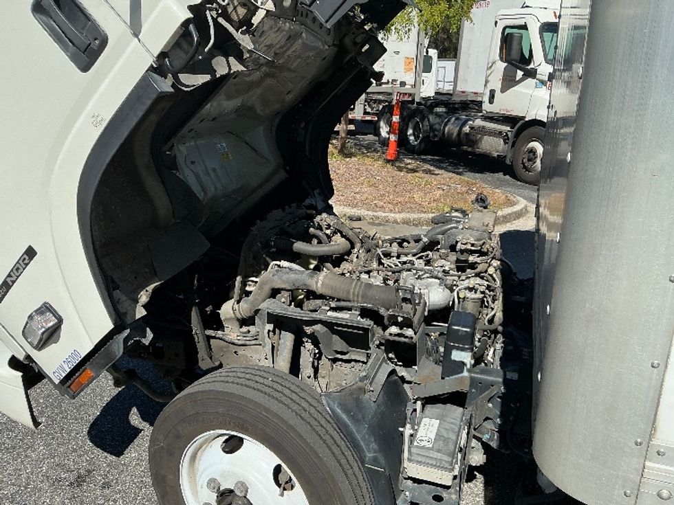 Medium Duty Box Truck-Light and Medium Duty Trucks-Isuzu-2019-NQR-Jacksonville-FL-89,145\n\t\tmiles-$ 45,250 - Image 24