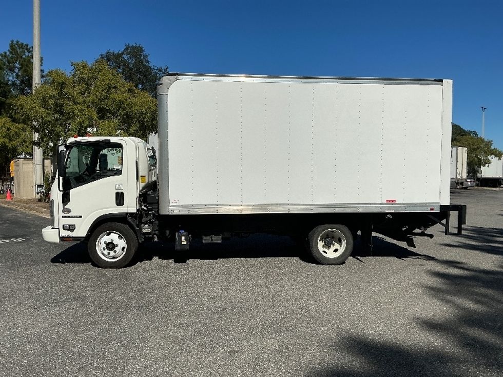 Medium Duty Box Truck-Light and Medium Duty Trucks-Isuzu-2019-NQR-Jacksonville-FL-89,145\n\t\tmiles-$ 45,250 - Image 4