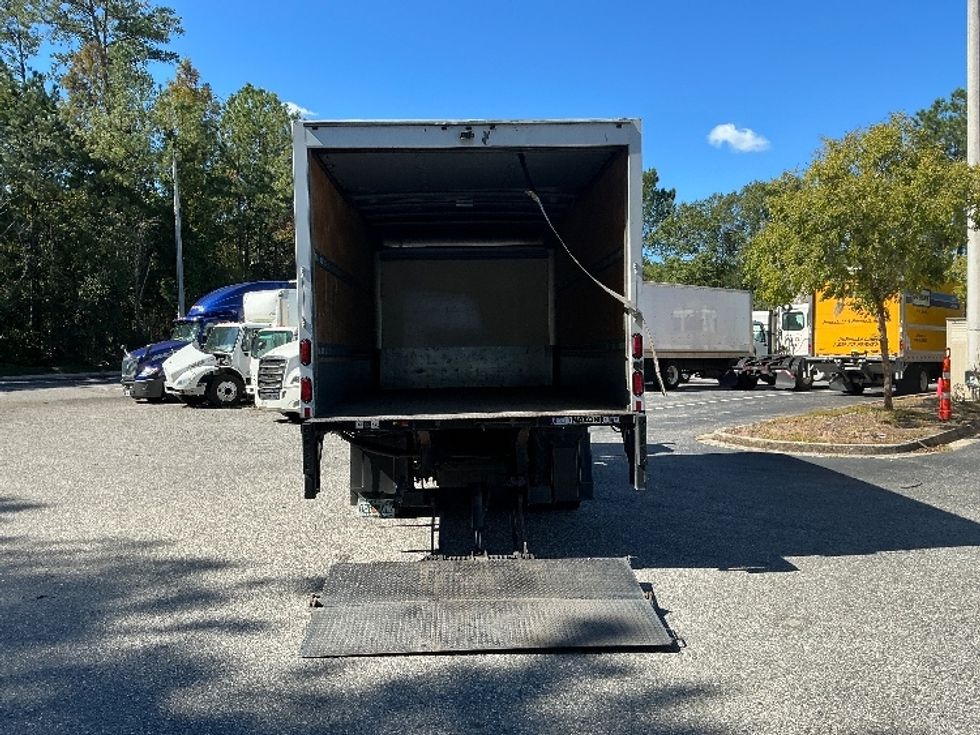 Medium Duty Box Truck-Light and Medium Duty Trucks-Isuzu-2019-NQR-Jacksonville-FL-89,145\n\t\tmiles-$ 45,250 - Image 9