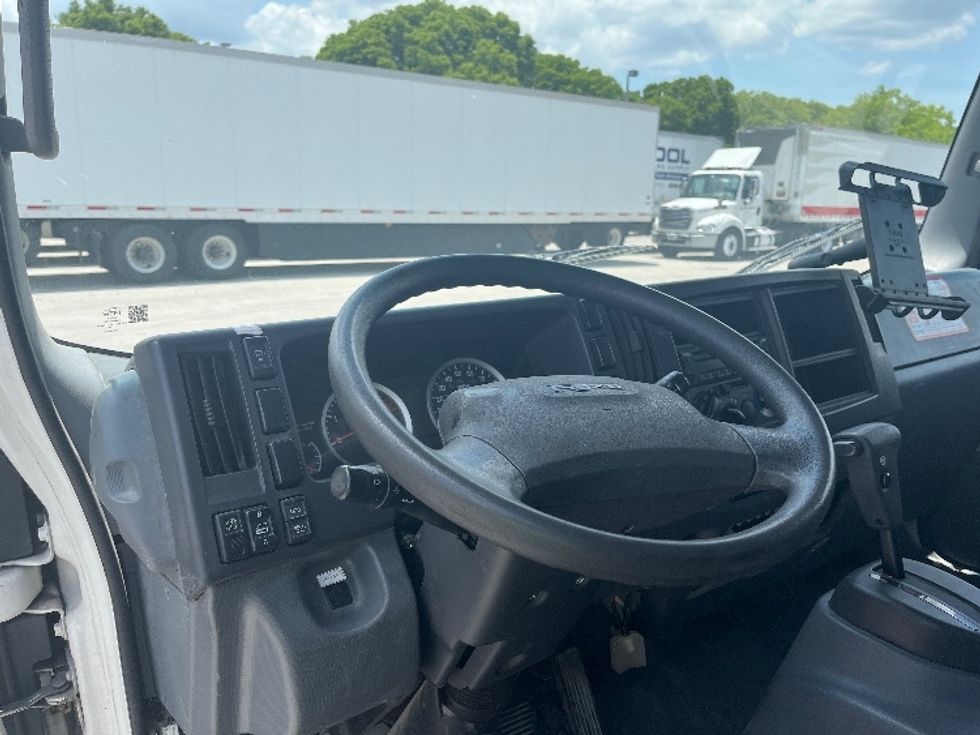 Medium Duty Box Truck-Light and Medium Duty Trucks-Isuzu-2019-NQR-Medley-FL-79,992\n\t\tmiles-$ 47,500 - Image 14