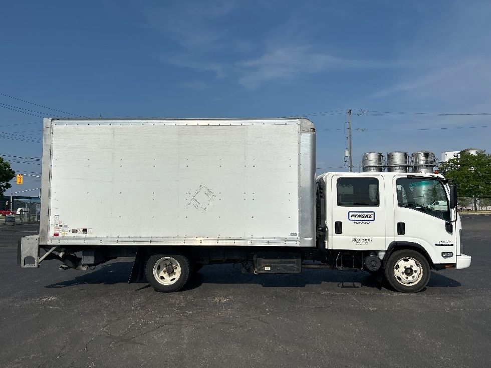 Medium Duty Box Truck-Light and Medium Duty Trucks-Isuzu-2019-NQR-Mississauga-ON-125,065\n\t\tkm-$ 68,250 - Image 15