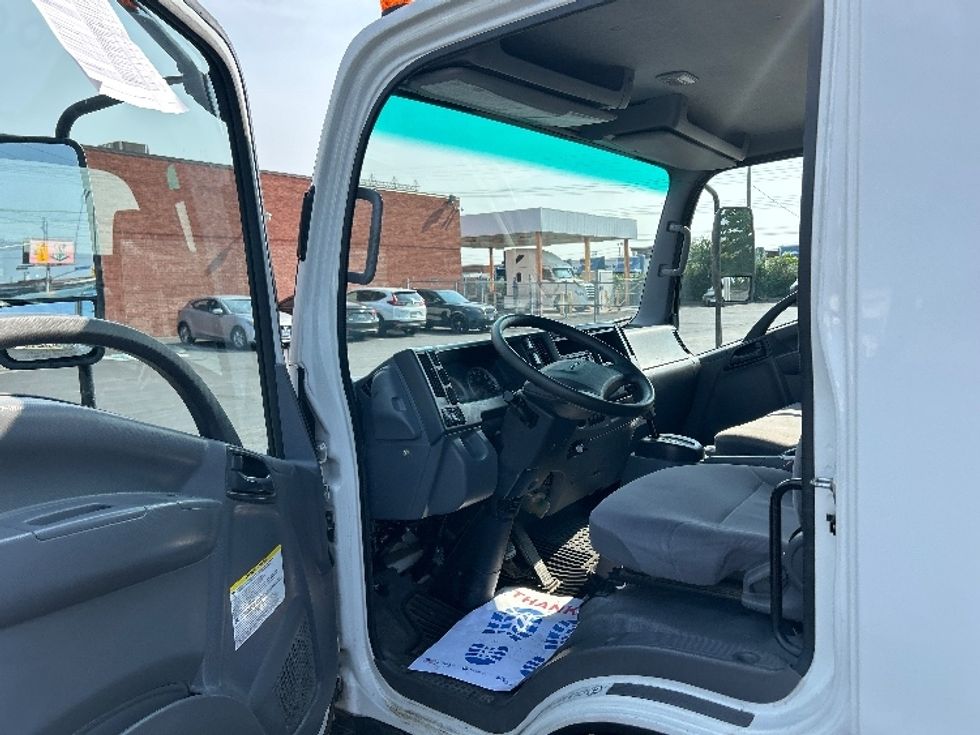 Medium Duty Box Truck-Light and Medium Duty Trucks-Isuzu-2019-NQR-Mississauga-ON-125,065\n\t\tkm-$ 68,250 - Image 16