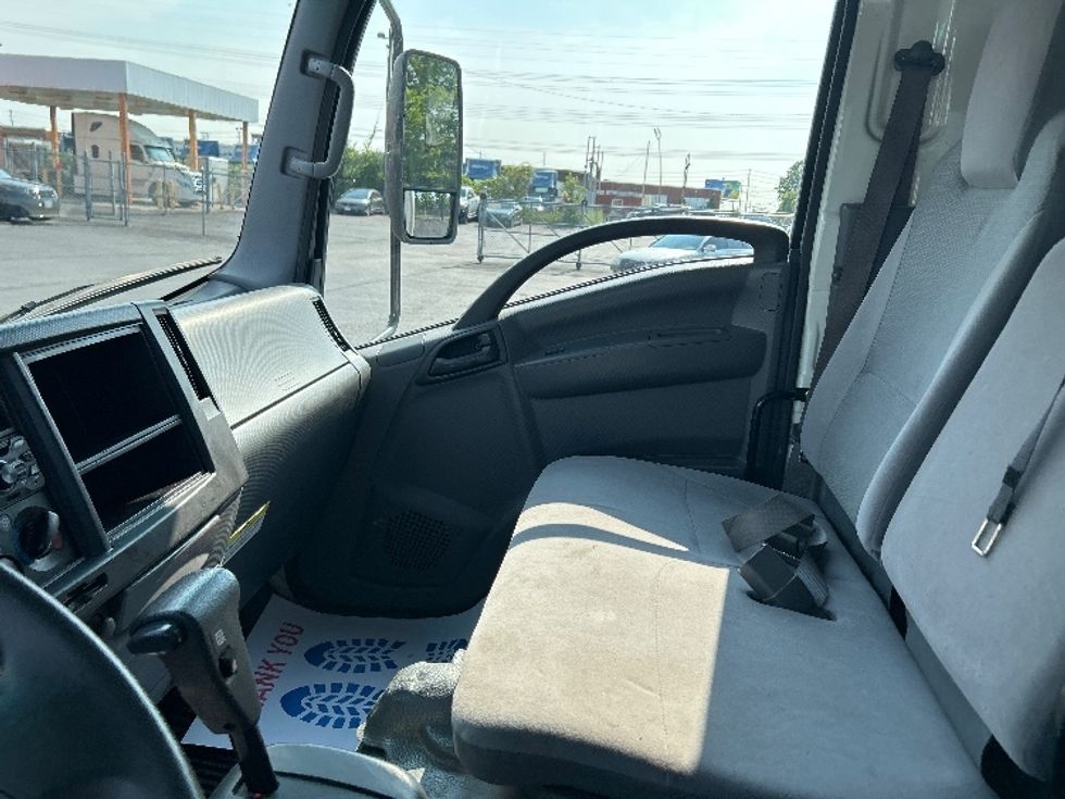 Medium Duty Box Truck-Light and Medium Duty Trucks-Isuzu-2019-NQR-Mississauga-ON-125,065\n\t\tkm-$ 68,250 - Image 19