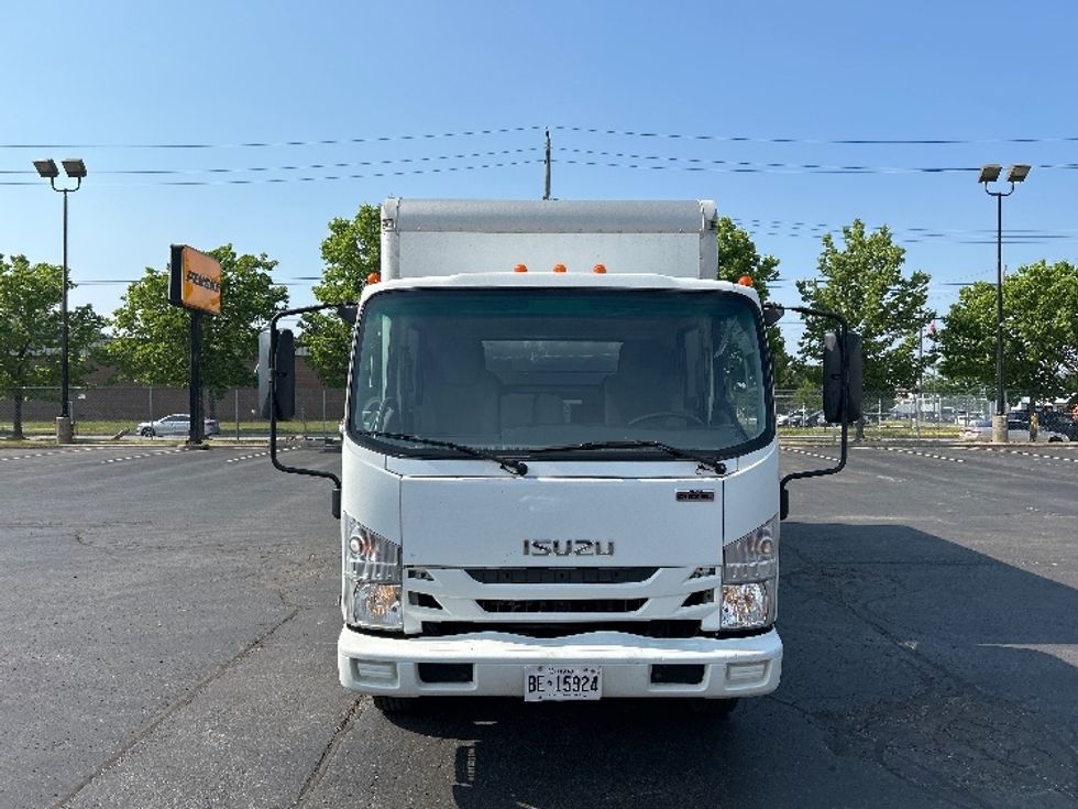 Medium Duty Box Truck-Light and Medium Duty Trucks-Isuzu-2019-NQR-Mississauga-ON-125,065\n\t\tkm-$ 68,250 - Image 2