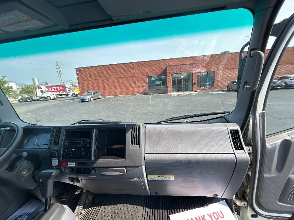 Medium Duty Box Truck-Light and Medium Duty Trucks-Isuzu-2019-NQR-Mississauga-ON-125,065\n\t\tkm-$ 68,250 - Image 21