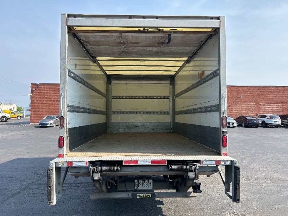 Medium Duty Box Truck-Light and Medium Duty Trucks-Isuzu-2019-NQR-Mississauga-ON-125,065\n\t\tkm-$ 68,250 - Image 8