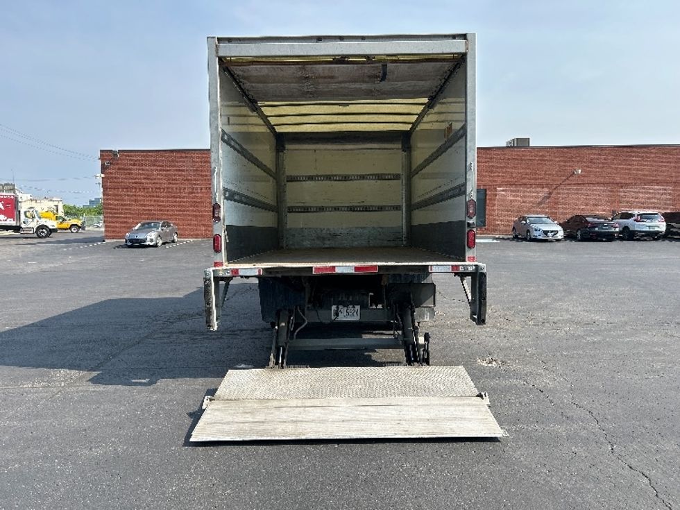 Medium Duty Box Truck-Light and Medium Duty Trucks-Isuzu-2019-NQR-Mississauga-ON-125,065\n\t\tkm-$ 68,250 - Image 9