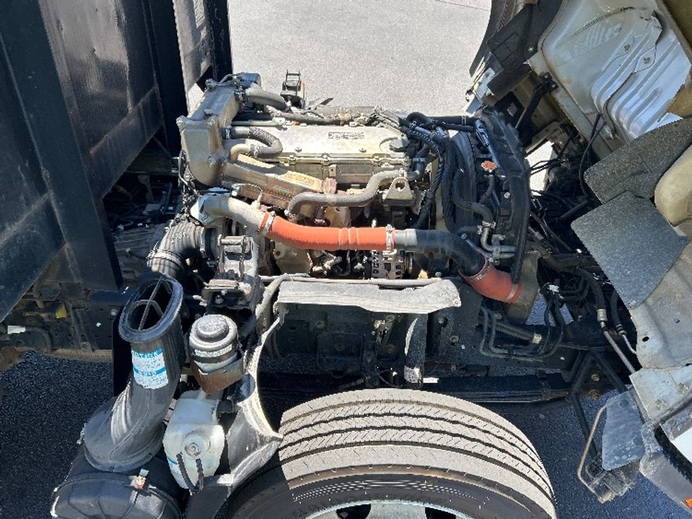 Medium Duty Box Truck-Light and Medium Duty Trucks-Isuzu-2019-NQR-Norcross-GA-118,457\n\t\tmiles-$ 42,750 - Image 20