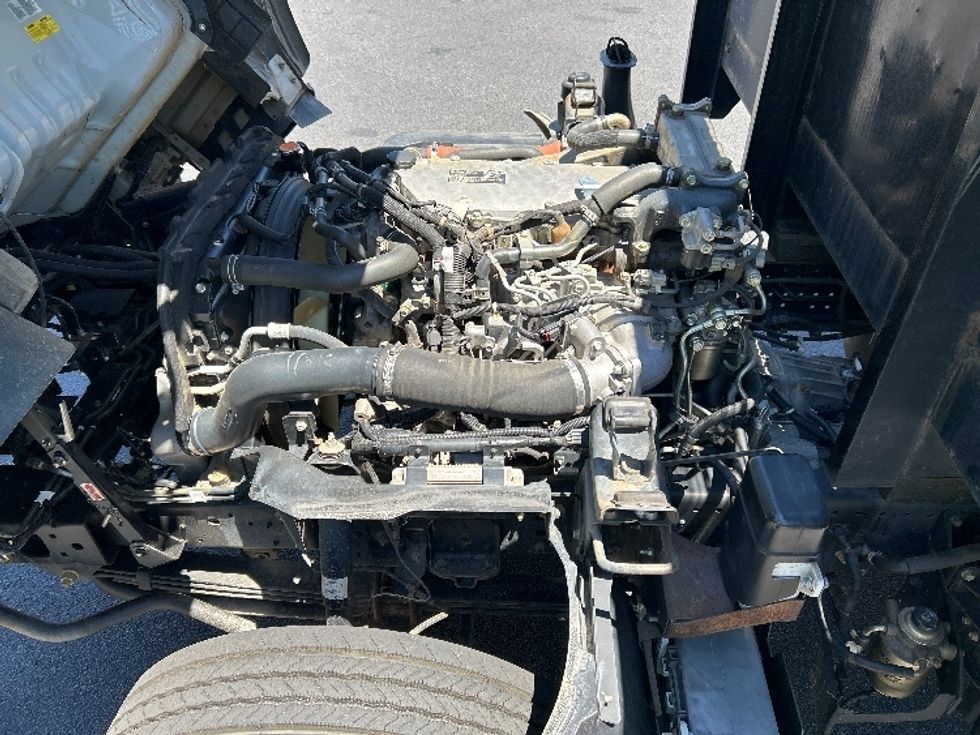 Medium Duty Box Truck-Light and Medium Duty Trucks-Isuzu-2019-NQR-Norcross-GA-118,457\n\t\tmiles-$ 42,750 - Image 21