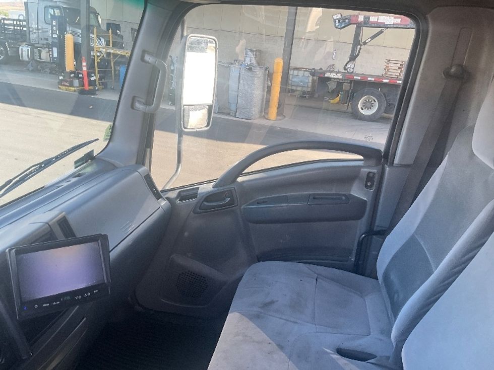 Medium Duty Box Truck-Light and Medium Duty Trucks-Isuzu-2019-NQR-Torrance-CA-116,745\n\t\tmiles-$ 43,250 - Image 18