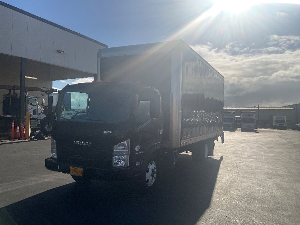 Medium Duty Box Truck-Light and Medium Duty Trucks-Isuzu-2019-NQR-Torrance-CA-116,745\n\t\tmiles-$ 43,250 - Image 3
