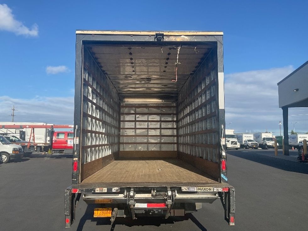 Medium Duty Box Truck-Light and Medium Duty Trucks-Isuzu-2019-NQR-Torrance-CA-116,745\n\t\tmiles-$ 43,250 - Image 8