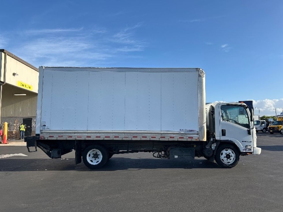 Medium Duty Box Truck-Light and Medium Duty Trucks-Isuzu-2019-NQR-Torrance-CA-137,101\n\t\tmiles-$ 42,000 - Image 15