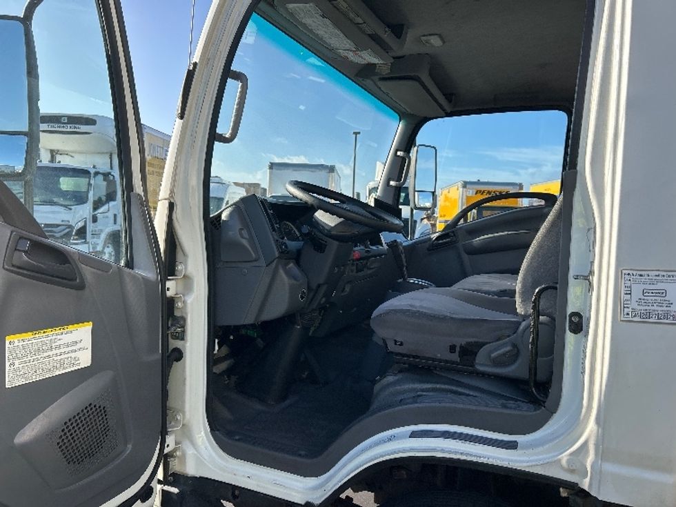 Medium Duty Box Truck-Light and Medium Duty Trucks-Isuzu-2019-NQR-Torrance-CA-137,101\n\t\tmiles-$ 42,000 - Image 16