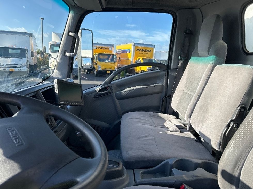 Medium Duty Box Truck-Light and Medium Duty Trucks-Isuzu-2019-NQR-Torrance-CA-137,101\n\t\tmiles-$ 42,000 - Image 19