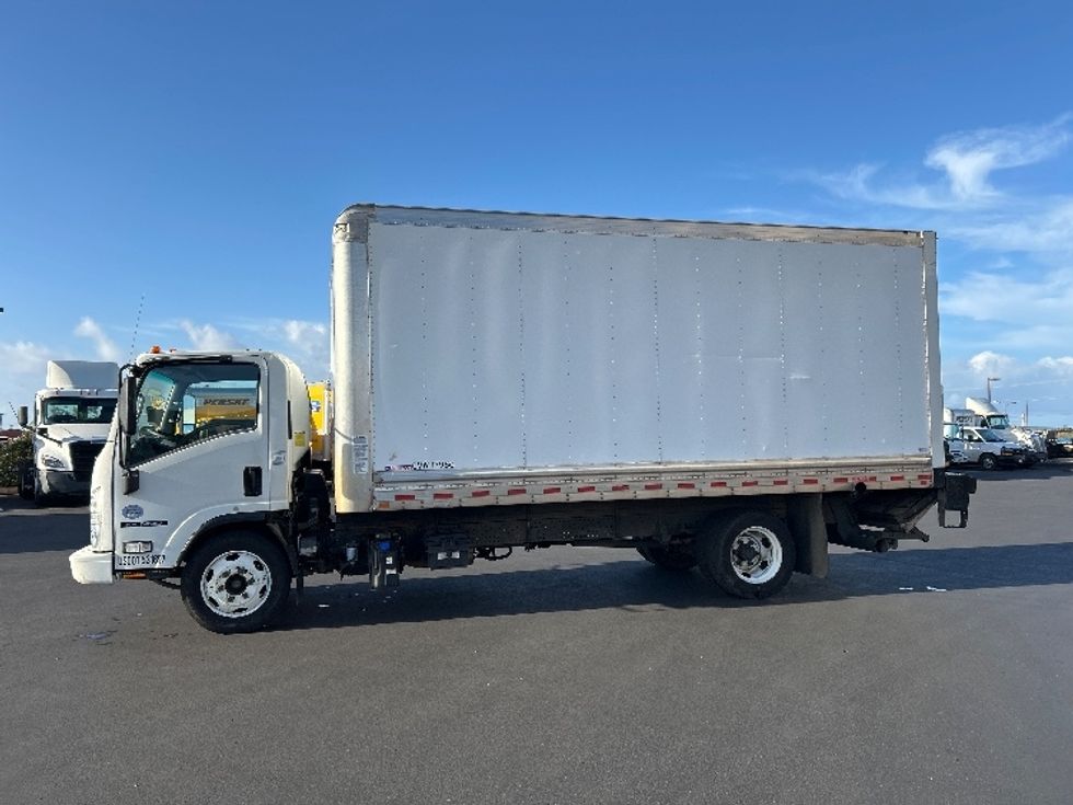 Medium Duty Box Truck-Light and Medium Duty Trucks-Isuzu-2019-NQR-Torrance-CA-137,101\n\t\tmiles-$ 42,000 - Image 4