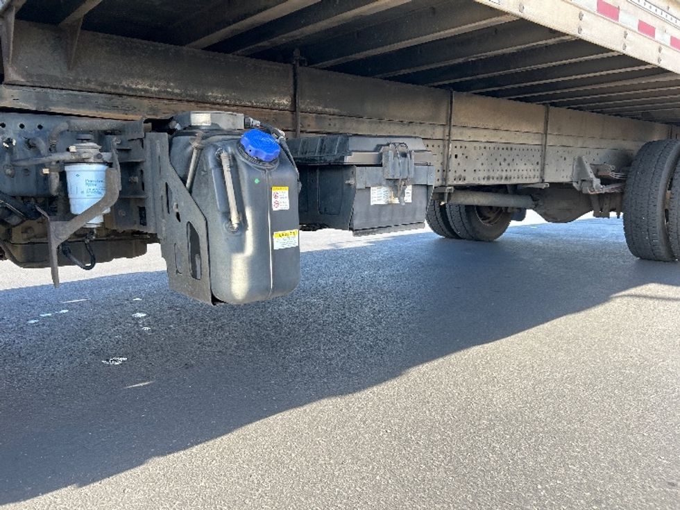 Medium Duty Box Truck-Light and Medium Duty Trucks-Isuzu-2019-NQR-Torrance-CA-137,101\n\t\tmiles-$ 42,000 - Image 5