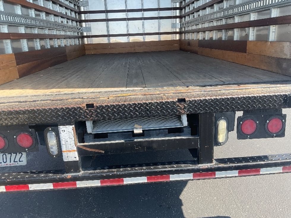 Medium Duty Box Truck-Light and Medium Duty Trucks-Isuzu-2019-NQR-Torrance-CA-184,769\n\t\tmiles-$ 31,750 - Image 10