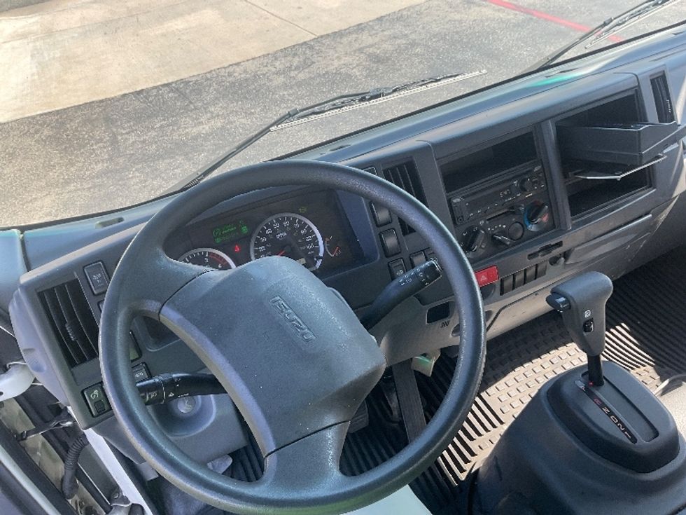 Medium Duty Box Truck-Light and Medium Duty Trucks-Isuzu-2019-NQR-Torrance-CA-184,769\n\t\tmiles-$ 31,750 - Image 18